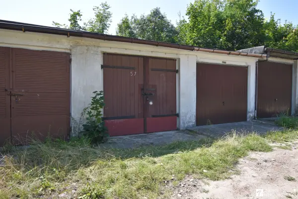 śląskie, Siemianowice Śląskie, Centrum, Bohaterów Westerplatte, Garaż murowany z prądem i kanałem, 16m2